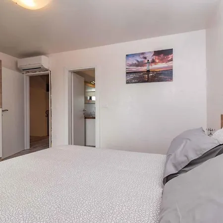 Holiday In - Istrien 39884 Holiday home Brtonigla